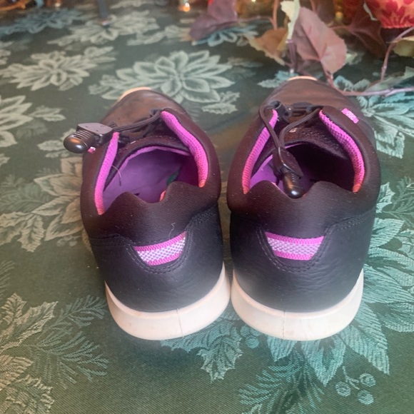 Ecco Ladies No Tie - Picture 2 of 6